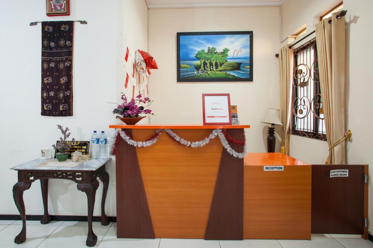 Reddoorz Syariah Near Singha Merjosari Park Malang Exterior photo
