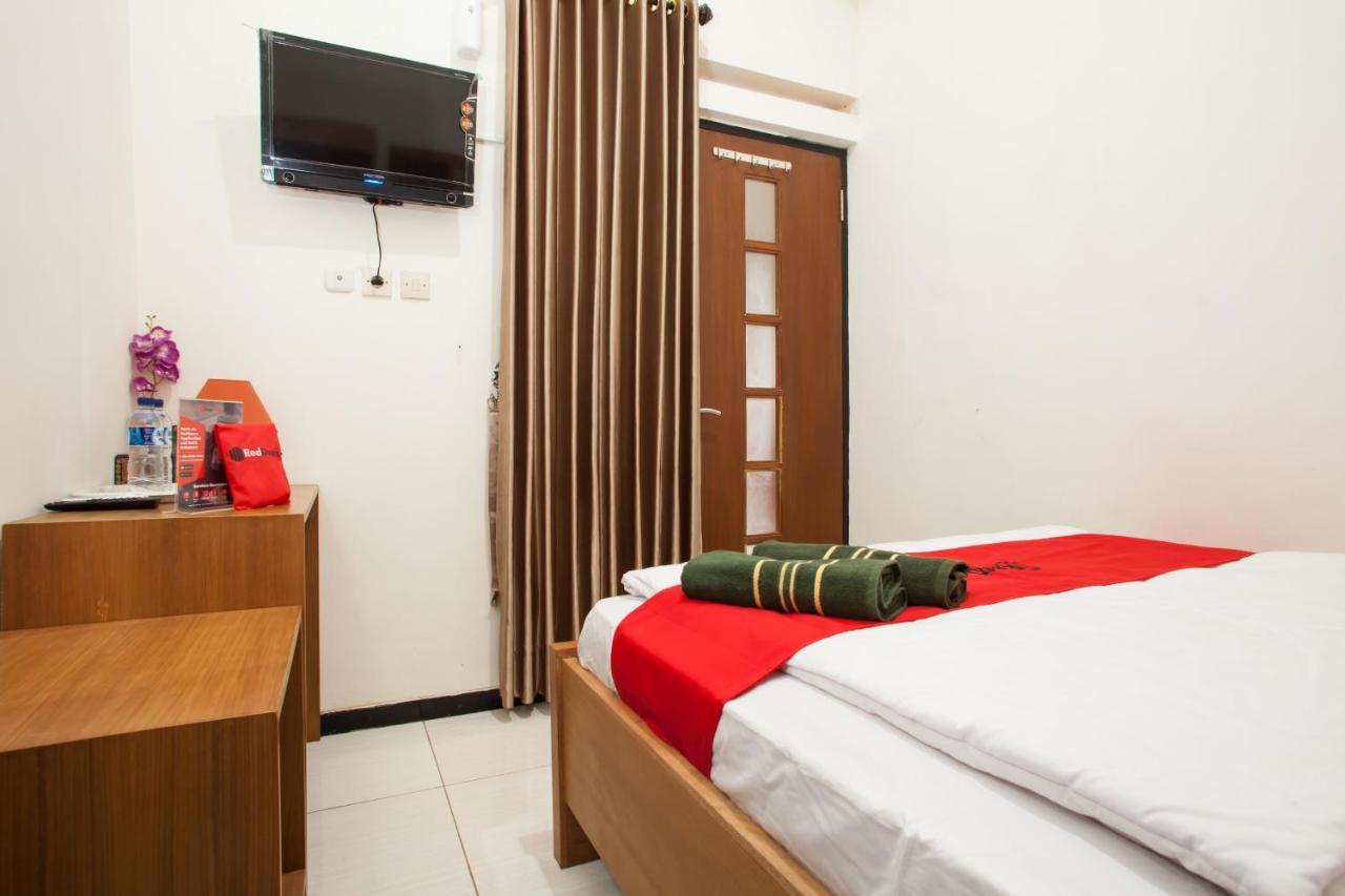Reddoorz Syariah Near Singha Merjosari Park Malang Exterior photo